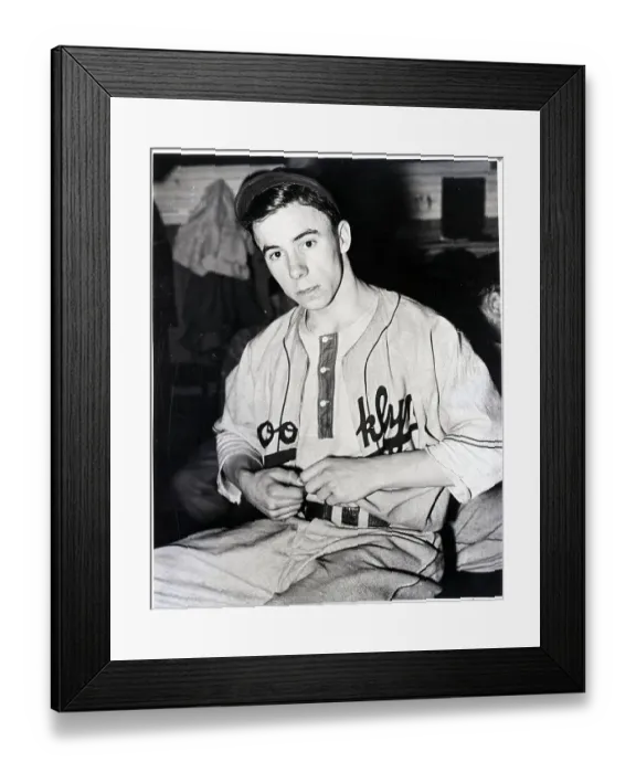 Framed Print : Pee Wee Reese Buttoning Dodger Uniform Framed Print : Pee Wee Reese Buttoning Dodger Uniform