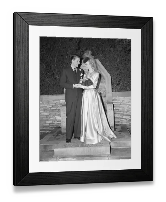 Framed Print : Jane Wyman and Ronald Reagan at Their Wedding Framed Print : Jane Wyman and Ronald Reagan at Their Wedding