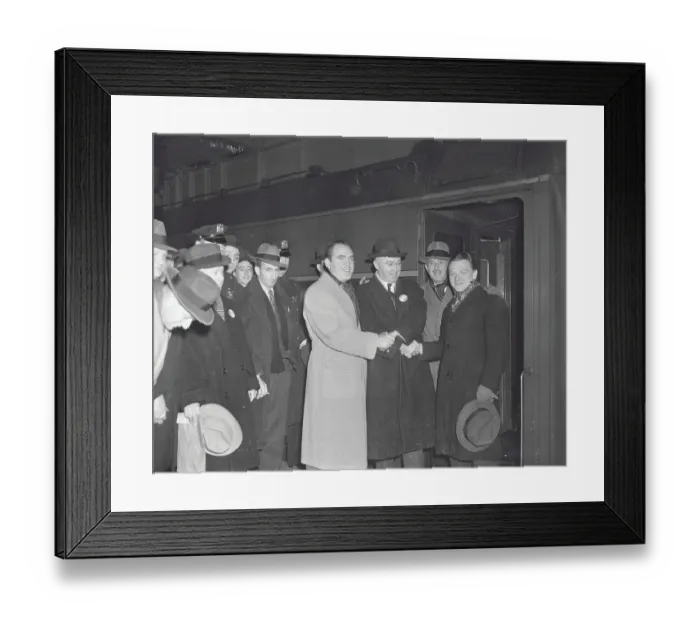 Framed Print : Movie Stars Arriving at Grand Central for The Fighting 69th Framed Print : Movie Stars Arriving at Grand Central for The Fighting 69th