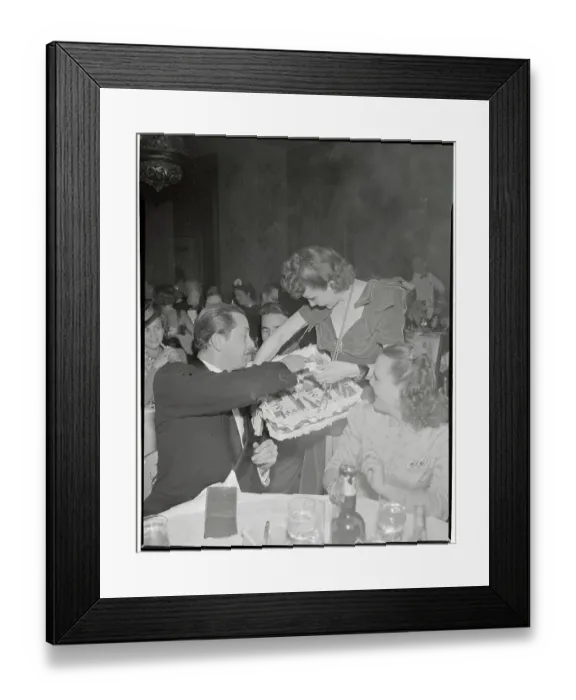 Framed Print : Robert Young with Claudette Colbert Framed Print : Robert Young with Claudette Colbert