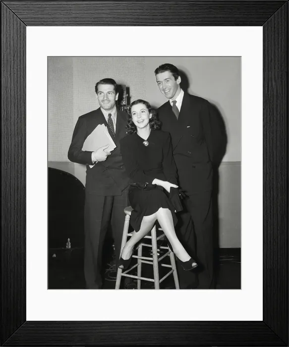 Framed Print : Performers with New York Film Critic Awards Posing together Framed Print : Performers with New York Film Critic Awards Posing together