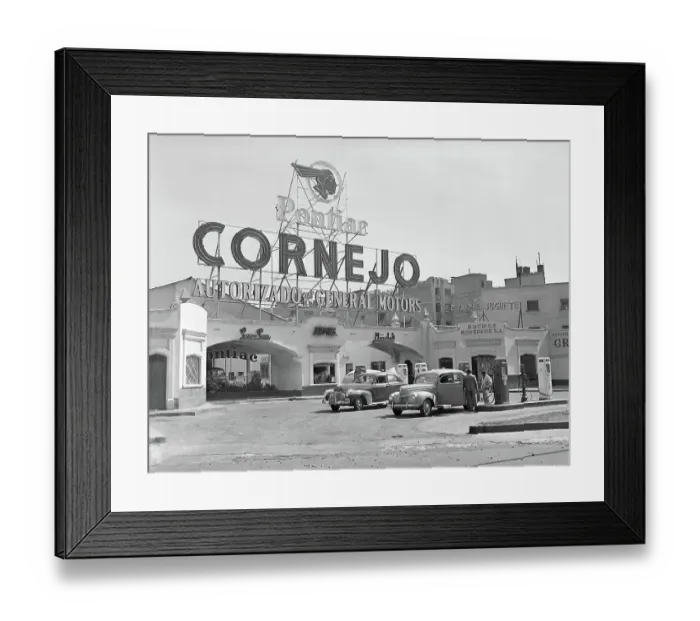 Framed Print : Authorized Pontiac Service Station in Mexico City Framed Print : Authorized Pontiac Service Station in Mexico City