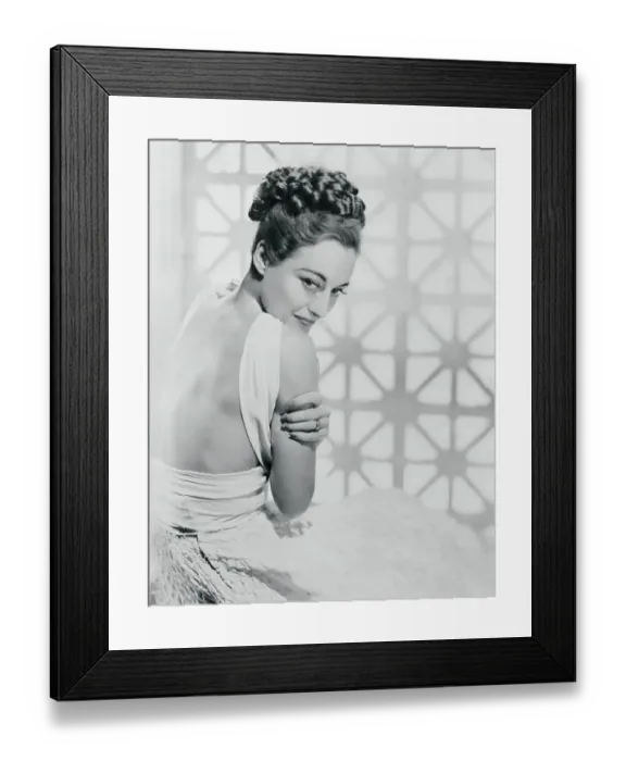 Framed Print : Portrait of Joan Crawford Posing Framed Print : Portrait of Joan Crawford Posing