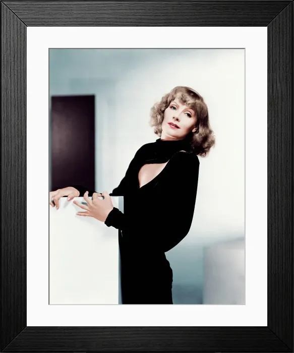 Framed Print : Greta Garbo As Young Mgm Starlet Framed Print : Greta Garbo As Young Mgm Starlet