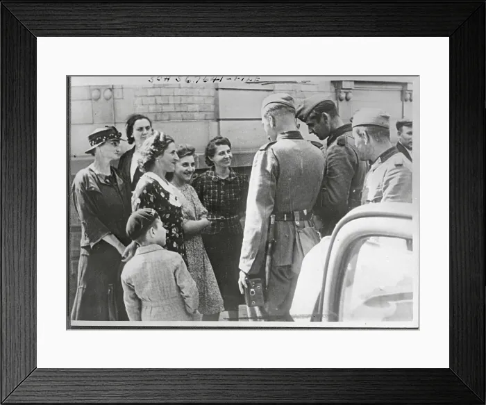 Framed Print : German Soldiers Meet Civilians in Alsace-Lorraine Framed Print : German Soldiers Meet Civilians in Alsace-Lorraine