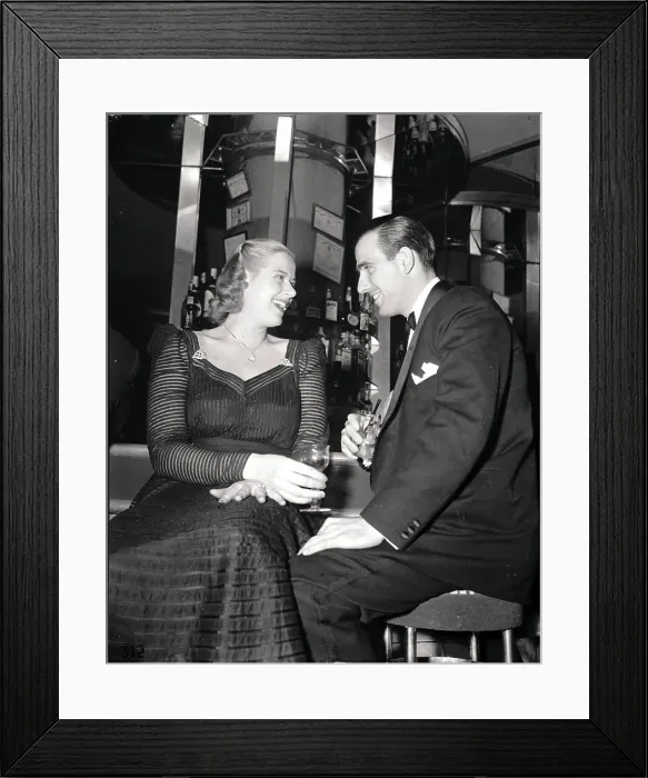 Framed Print : Edwin Burke and Lois Elliman Having Drinks Framed Print : Edwin Burke and Lois Elliman Having Drinks