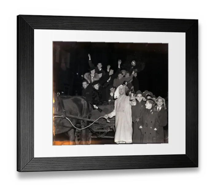 Framed Print : New Yorkers in Wagon on New Years Framed Print : New Yorkers in Wagon on New Years