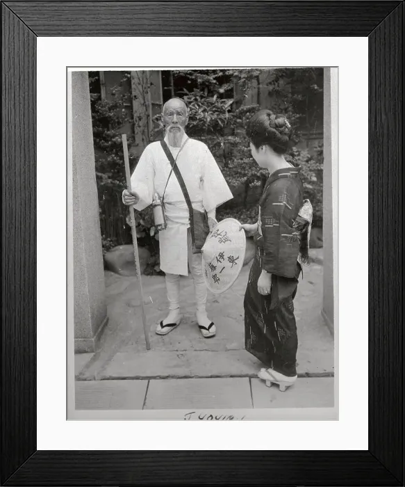 Framed Print : Japanese Man and Woman in Traditional Dress Framed Print : Japanese Man and Woman in Traditional Dress
