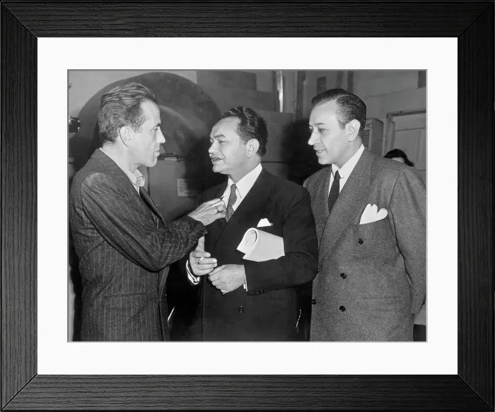 Framed Print : Humphrey Bogart with Edward G. Robinson and George Raft Framed Print : Humphrey Bogart with Edward G. Robinson and George Raft
