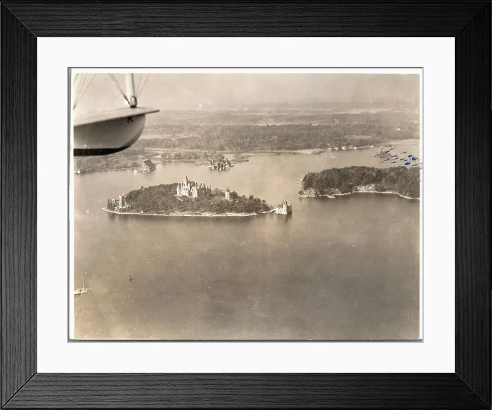 Framed Print : Canadian Isle Site Framed Print : Canadian Isle Site