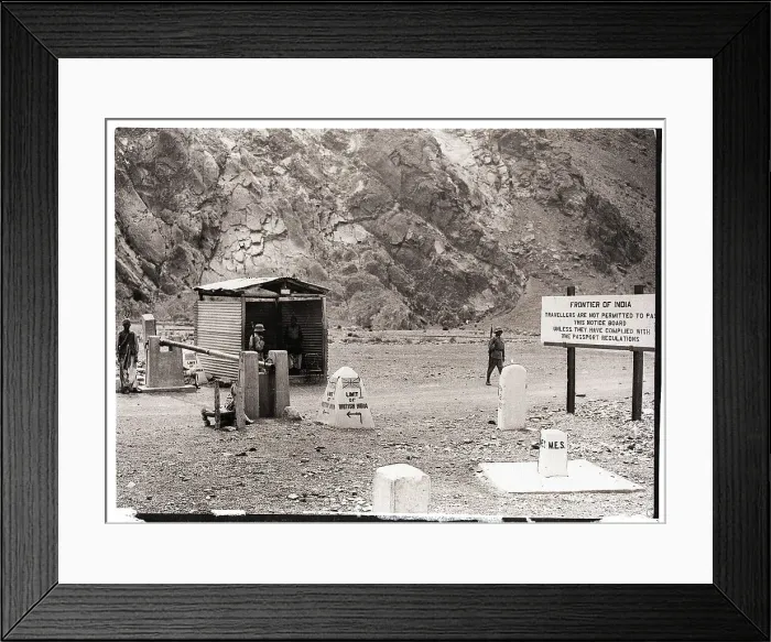 Framed Print : Afghan Soldiers Patrol Border with India