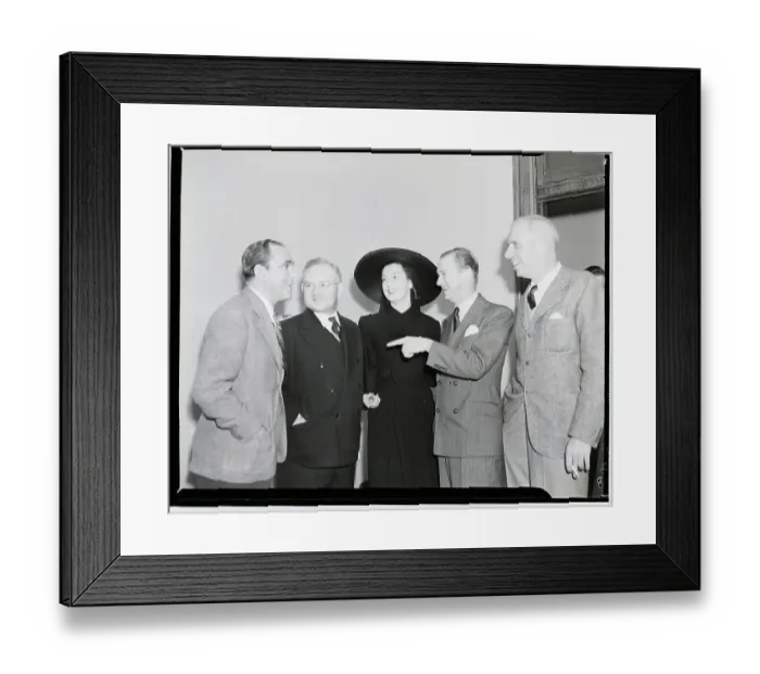 Framed Print : Los Angeles Mayor Bowron With Actors Framed Print : Los Angeles Mayor Bowron With Actors