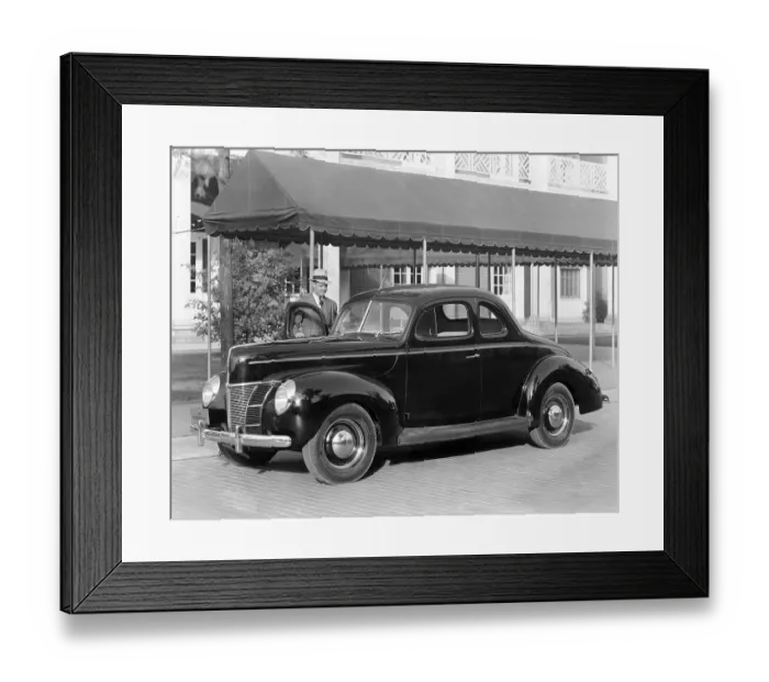 Framed Print : 1940 Ford Deluxe V 8 Coupe Framed Print : 1940 Ford Deluxe V 8 Coupe