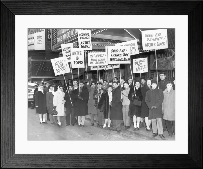 Framed Print : Fans Welcoming Band Leader Artie Shaw Framed Print : Fans Welcoming Band Leader Artie Shaw