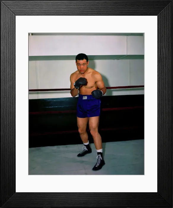 Framed Print : Joe Louis Posing in the Ring Framed Print : Joe Louis Posing in the Ring
