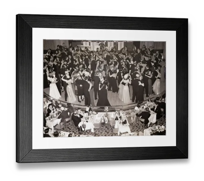 Framed Print : New Yorkers Dancing at New Year's Party