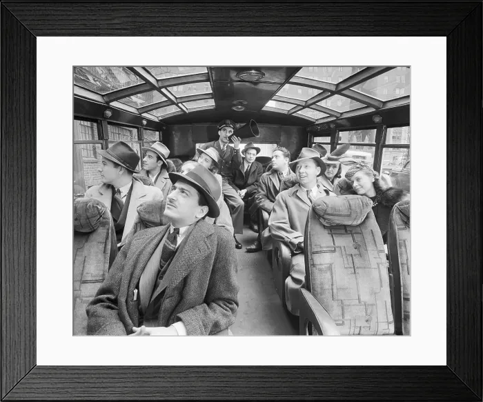 Framed Print : Tour Group Sightseeing from Tour Bus Framed Print : Tour Group Sightseeing from Tour Bus