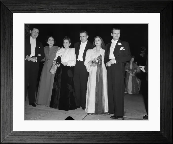 Framed Print : O.Dehaviland D.Selznick V.Leigh L.Olivie Framed Print : O.Dehaviland D.Selznick V.Leigh L.Olivie