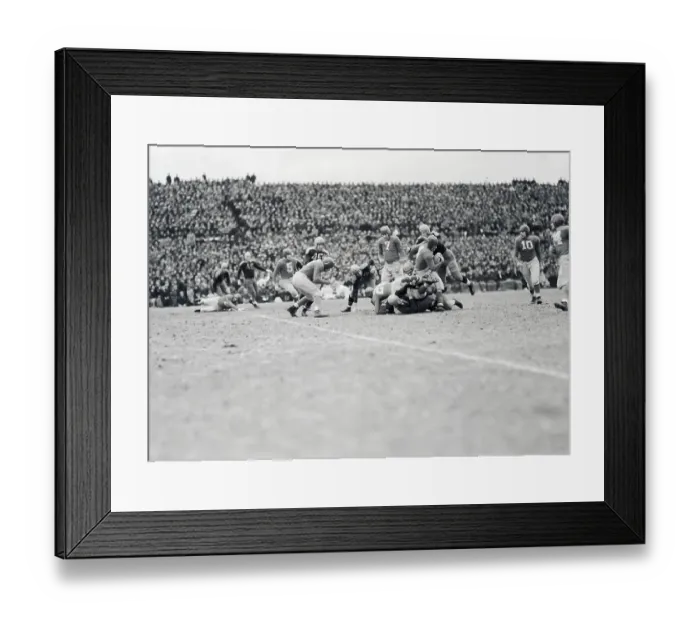Framed Print : Green Bay Packers Beating New York Giants Football Team Framed Print : Green Bay Packers Beating New York Giants Football Team