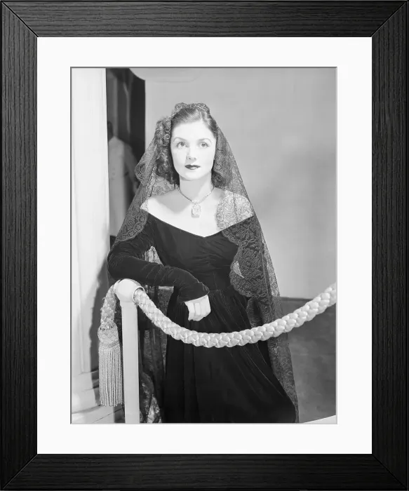 Framed Print : Socialite Modeling Harry Winston Gem Framed Print : Socialite Modeling Harry Winston Gem