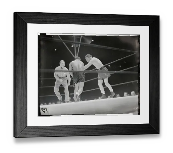 Framed Print : Henry Armstrong Versus Fighting Lou Ambers Framed Print : Henry Armstrong Versus Fighting Lou Ambers