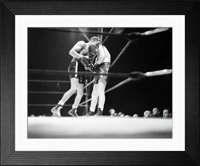 Framed Print : Henry Armstrong Punching Lou Ambers Framed Print : Henry Armstrong Punching Lou Ambers
