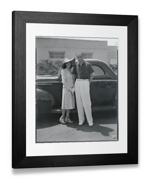 Framed Print : Italian Royalty at Summer Resort Framed Print : Italian Royalty at Summer Resort