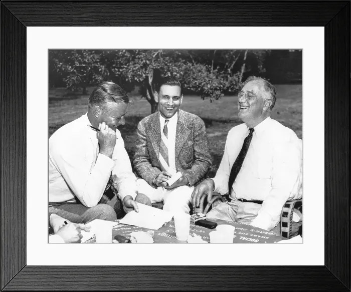 Framed Print : President Franklin D. Roosevelt Picnicking with Journalists Framed Print : President Franklin D. Roosevelt Picnicking with Journalists