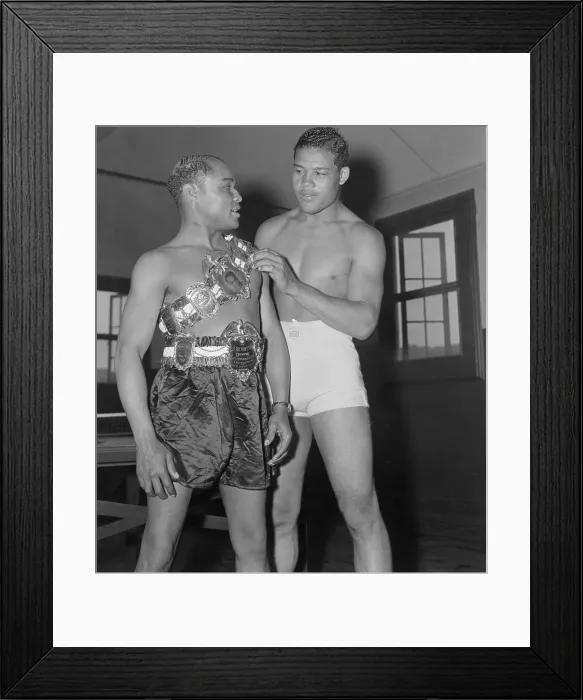 Framed Print : Joe Louis Helping Henry Armstrong with Belt Framed Print : Joe Louis Helping Henry Armstrong with Belt