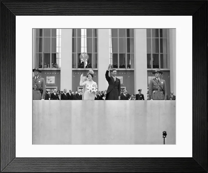 Framed Print : King George, Queen Elizabeth Waving Framed Print : King George, Queen Elizabeth Waving
