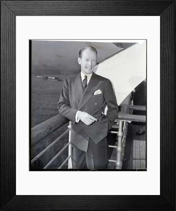 Framed Print : Portrait of Paul Draper Framed Print : Portrait of Paul Draper