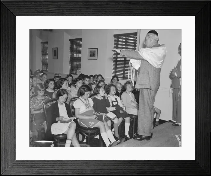 Framed Print : German Jewish Refugee Children in America 1939 Framed Print : German Jewish Refugee Children in America 1939