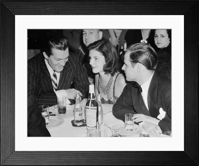 Framed Print : Socialites Sharing Drinks Framed Print : Socialites Sharing Drinks