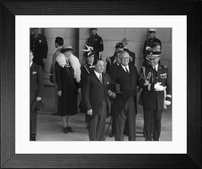 Framed Print : Nicaraguan President Welcomed in Capital Framed Print : Nicaraguan President Welcomed in Capital