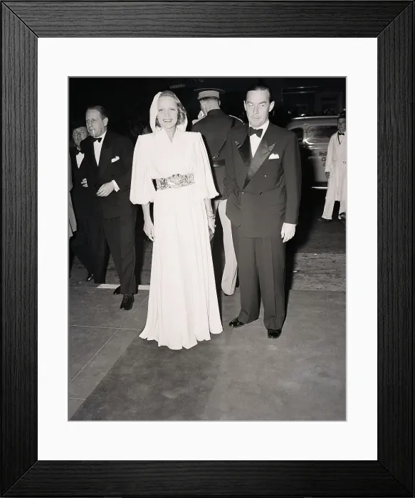 Framed Print : Marlene Dietrich and Erich Maria Remarque Framed Print : Marlene Dietrich and Erich Maria Remarque