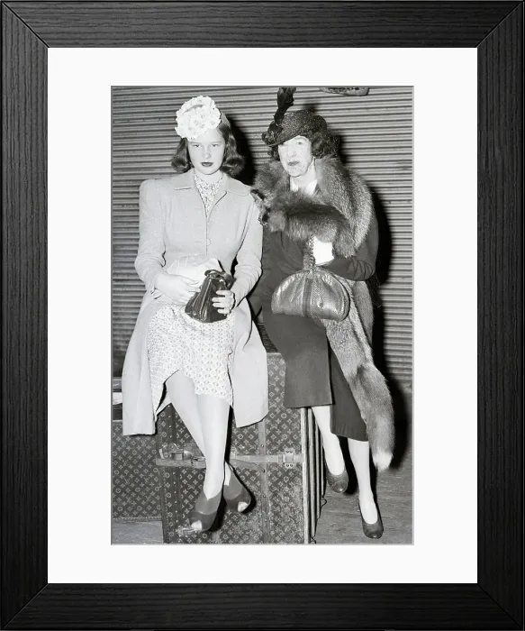 Framed Print : Gloria Vanderbilt, 16, And Her Aunt Framed Print : Gloria Vanderbilt, 16, And Her Aunt