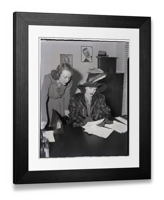 Framed Print : Joan Crawford at Notary Office Framed Print : Joan Crawford at Notary Office