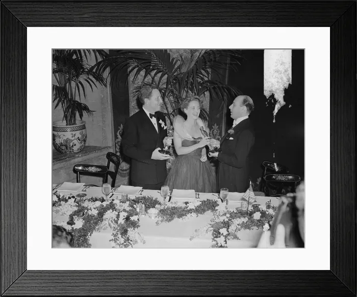 Framed Print : Bette Davis And Spencer Tracy With Award Framed Print : Bette Davis And Spencer Tracy With Award