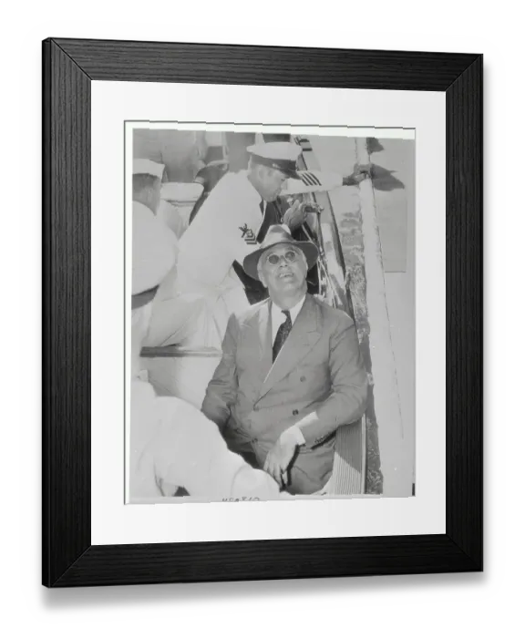 Framed Print : Portrait of Franklin Delano Roosevelt Framed Print : Portrait of Franklin Delano Roosevelt