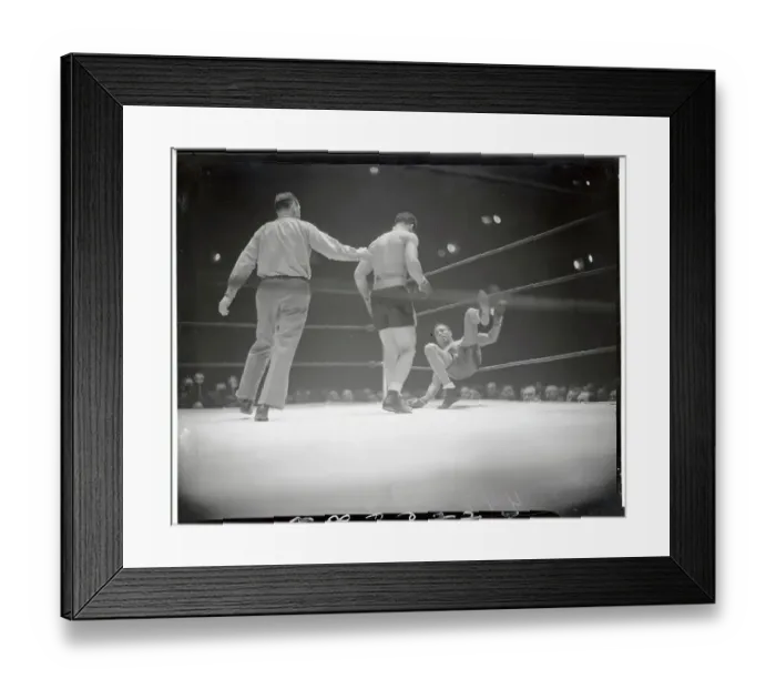Framed Print : John Henry Lewis Having Trouble in Boxing Ring Framed Print : John Henry Lewis Having Trouble in Boxing Ring