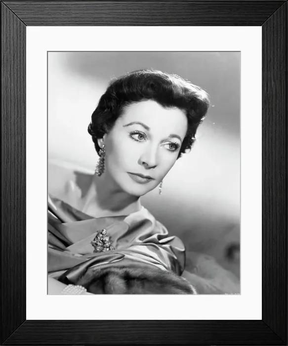 Framed Print : Portrait of Vivien Leigh Framed Print : Portrait of Vivien Leigh
