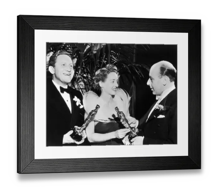 Framed Print : Davis And Tracy Get 1939 Academy Awards Framed Print : Davis And Tracy Get 1939 Academy Awards
