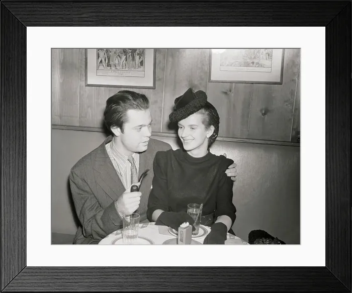 Framed Print : Orson Welles with Wife Framed Print : Orson Welles with Wife
