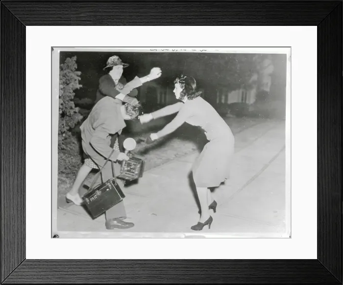 Framed Print : Women Brutally Attacking Photographer Framed Print : Women Brutally Attacking Photographer