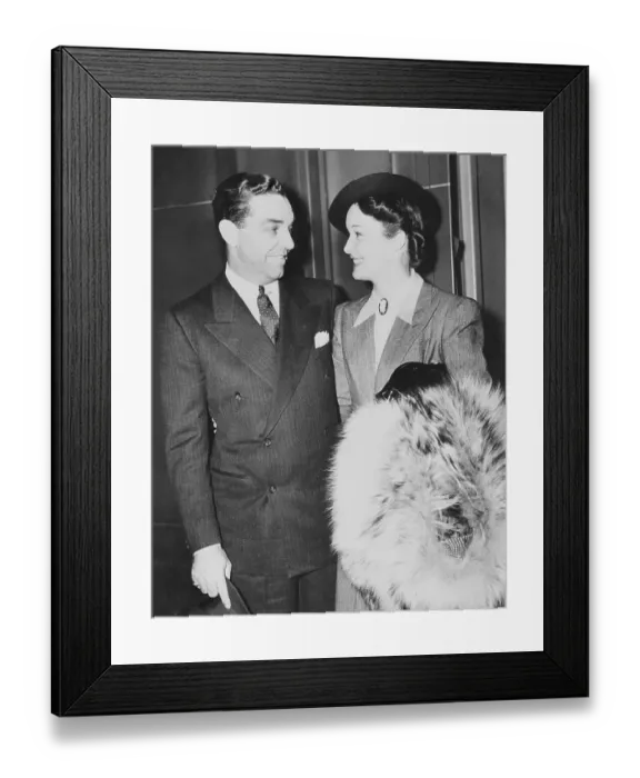 Framed Print : Portrait of Robert Cobb and Gail Patrick