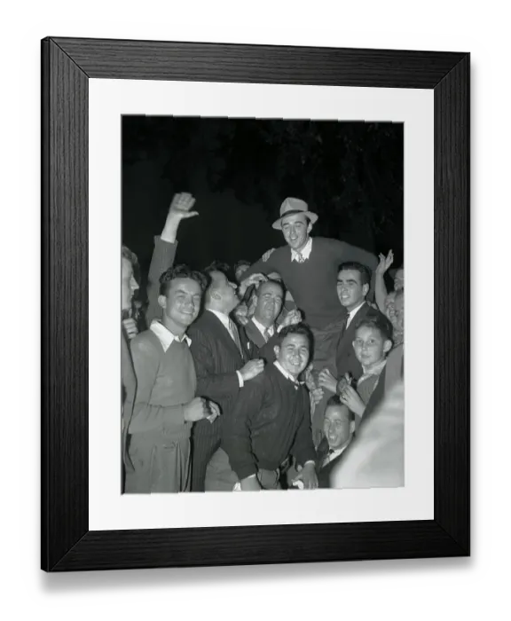 Framed Print : Fans Carrying Sam Snead After Victory Framed Print : Fans Carrying Sam Snead After Victory