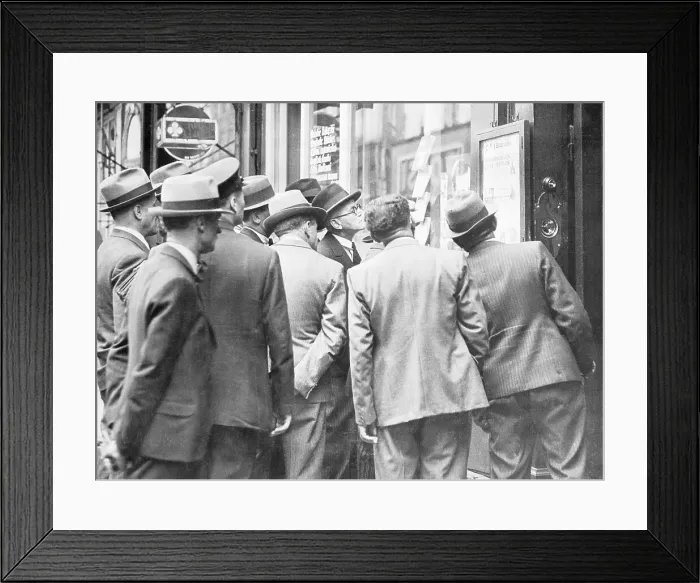 Framed Print : Parisians Reading War Update Framed Print : Parisians Reading War Update