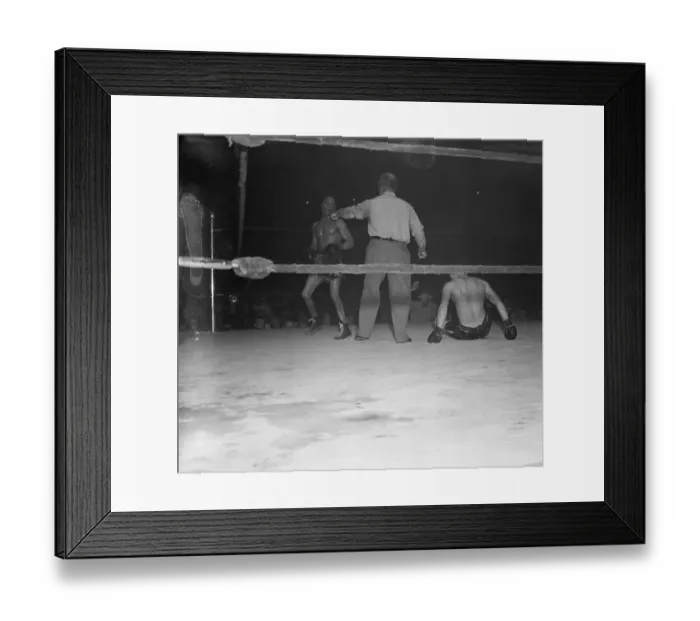 Framed Print : Lou Ambers on the Turf in Boxing Action with Henry Armstrong Framed Print : Lou Ambers on the Turf in Boxing Action with Henry Armstrong
