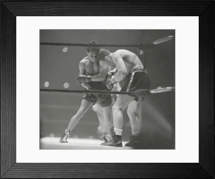 Framed Print : Boxing Action with Henry Armstrong and Lou Ambers Framed Print : Boxing Action with Henry Armstrong and Lou Ambers