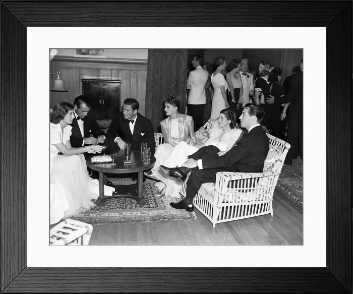 Framed Print : Barbara Stanwyck, Gary Cooper, Errol Flynn, Lili Damita, Mrs. Gary Cooper, and Robert Taylor Chatting Framed Print : Barbara Stanwyck, Gary Cooper, Errol Flynn, Lili Damita, Mrs. Gary Cooper, and Robert Taylor Chatting